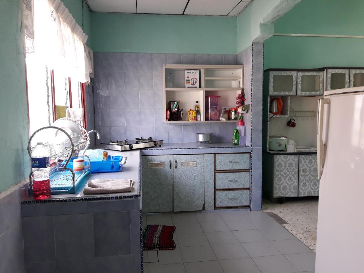 Homestay Ustaz Тайпинг Екстериор снимка